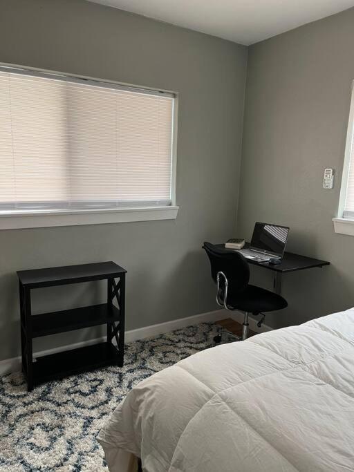 Comfortable Suite With Private Entrance & Private Bathroom El Paso Exterior photo